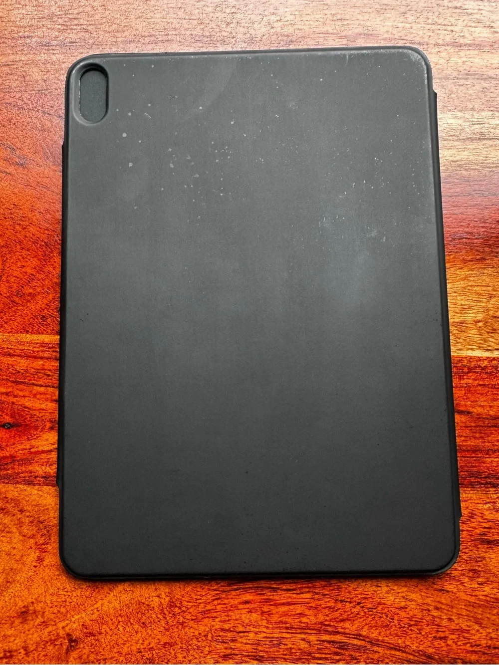 ESR iPad Air 10.9” 4th 5th Gen Flip Magnetic Case Pencil Holder Black